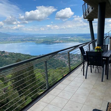 Dolcevista Apartment Massino Visconti Bagian luar foto